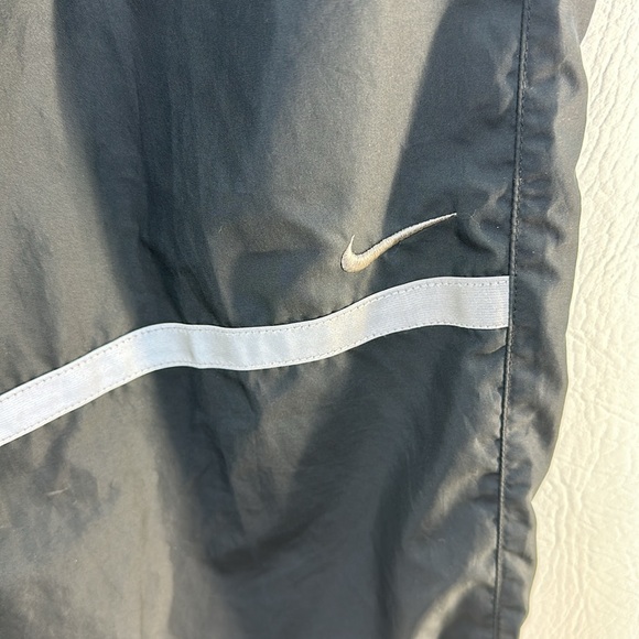Nike Parachute Nylon Athletic Jogger Pants - Picture 4 of 10